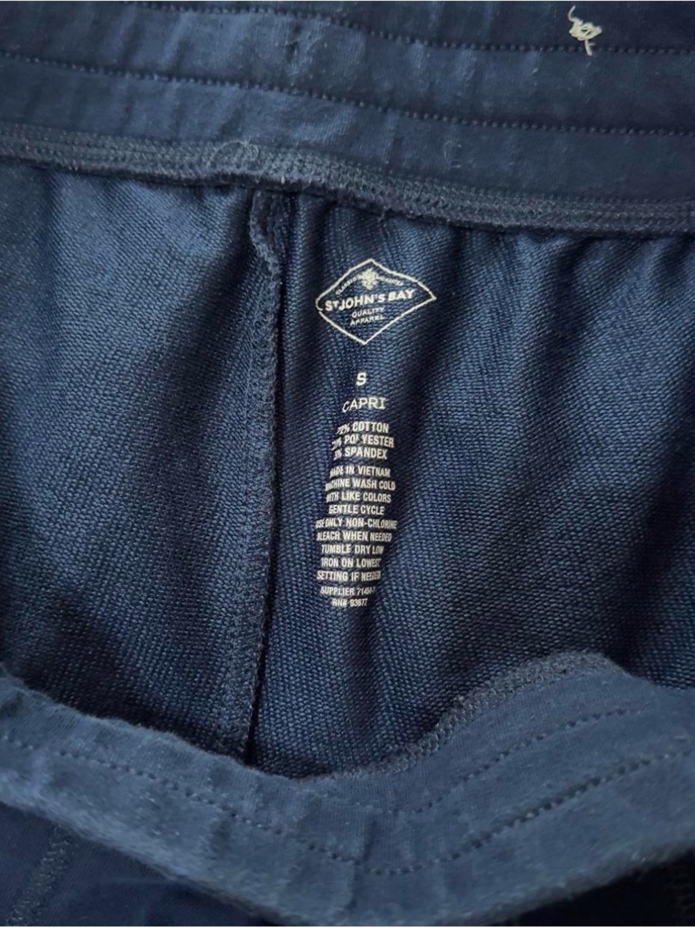 Y2K Women's Navy Capri Sweats - Picture 3 of 7